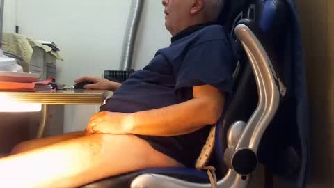 Snapshot of alex47100 chatting on February 4, 2025, 2:53 pm alex47100 online show from February 4, 2025, 2:53 pm