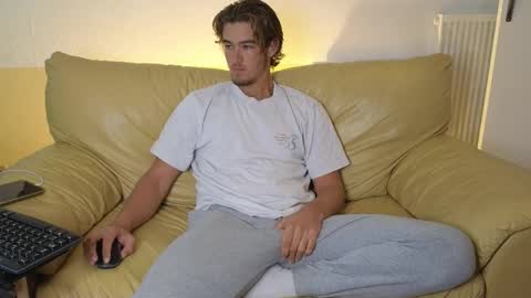 Alex83530 online show from October 24, 2025, 8:33 am