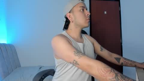 Snapshot of alex__montesco chatting on January 13, 2026, 11:10 pm Alex online show from January 13, 2026, 11:10 pm