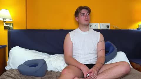 Snapshot of alex_and_drew chatting on February 18, 2026, 7:21 pm AlexDrew online show from February 18, 2026, 7:21 pm