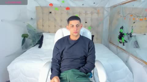 Snapshot of alex_cute77 chatting on October 6, 2025, 12:24 pm alex online show from October 6, 2025, 12:24 pm
