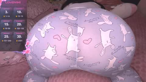 Snapshot of alex_dreams_ chatting on March 4, 2026, 6:03 pm Alex online show from March 4, 2026, 6:03 pm