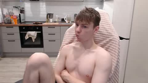 Snapshot of alex_gotcha chatting on October 31, 2025, 6:14 am Alex online show from October 31, 2025, 6:14 am