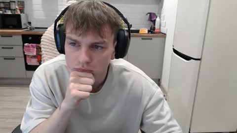 Snapshot of alex_gotcha chatting on January 5, 2026, 11:08 pm Alex online show from January 5, 2026, 11:08 pm