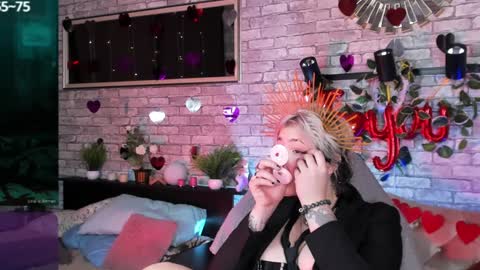 alex_howell online show from February 4, 2025, 8:59 pm