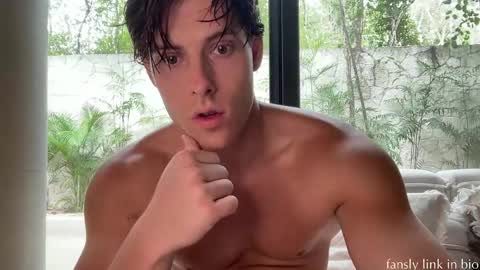 Alex Stone online show from May 30, 2026, 8:28 pm