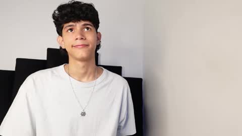 Snapshot of alex_mark_ chatting on September 22, 2025, 2:08 pm alex_mark_ online show from September 22, 2025, 2:08 pm