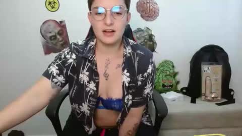 Snapshot of alex_parker07 chatting on November 7, 2025, 10:10 pm Alex Parker online show from November 7, 2025, 10:10 pm