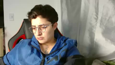 Snapshot of alex_parker07 chatting on March 6, 2026, 12:40 am Alex Parker online show from March 6, 2026, 12:40 am