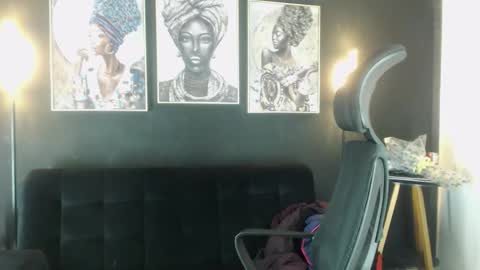 Alex Saints online show from November 13, 2025, 2:21 am