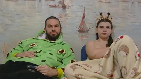 Snapshot of alex_sarah_sex chatting on February 2, 2026, 2:05 pm Alex and Sarah online show from February 2, 2026, 2:05 pm