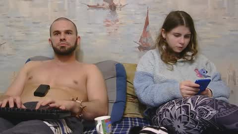 Snapshot of alex_sarah_sex chatting on April 8, 2026, 1:05 am Alex and Sarah online show from April 8, 2026, 1:05 am