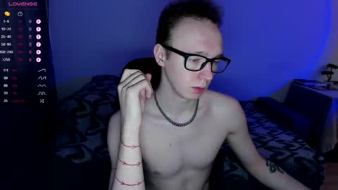 alex_silent online show from December 15, 2024, 11:01 am