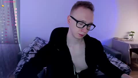 alex_silent online show from March 4, 2025, 10:35 am