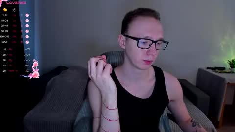 Snapshot of alex_silent chatting on November 7, 2025, 11:10 am alex_silent online show from November 7, 2025, 11:10 am