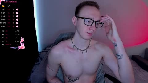 Snapshot of alex_silent chatting on November 13, 2025, 8:13 am alex_silent online show from November 13, 2025, 8:13 am