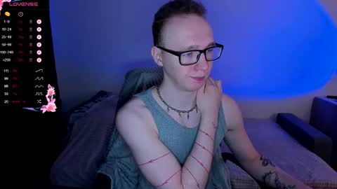 Snapshot of alex_silent chatting on December 1, 2025, 11:48 am alex_silent online show from December 1, 2025, 11:48 am