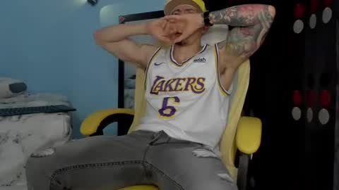 Snapshot of alex_sthorm chatting on October 31, 2025, 3:40 am alex_sthorm online show from October 31, 2025, 3:40 am