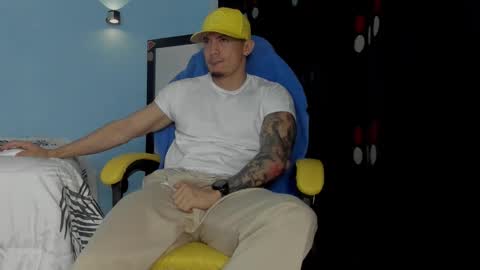 Snapshot of alex_sthorm chatting on November 14, 2025, 4:00 am alex_sthorm online show from November 14, 2025, 4:00 am