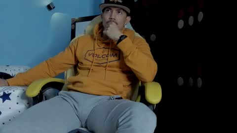 Snapshot of alex_sthorm chatting on January 14, 2026, 2:28 am alex_sthorm online show from January 14, 2026, 2:28 am