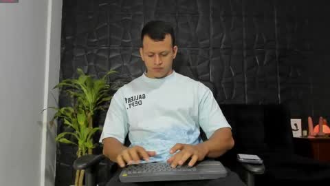 Alex Towers online show from June 1, 2026, 12:18 pm