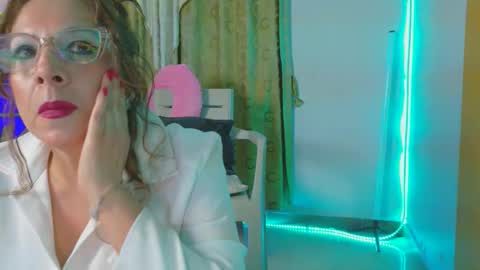 Snapshot of alexa472 chatting on May 2, 2026, 11:32 pm Alexa online show from May 2, 2026, 11:32 pm