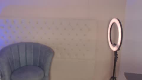 alexa__11 online show from June 22, 2026, 12:24 pm
