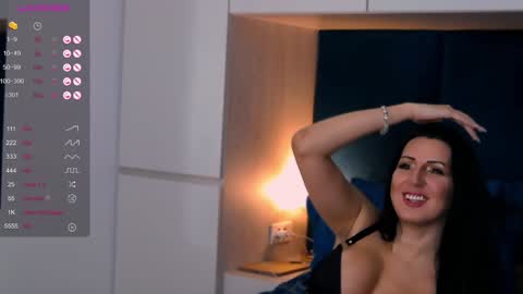 Snapshot of alexa_clarks chatting on January 10, 2025, 8:37 pm Alexa  online show from January 10, 2025, 8:37 pm