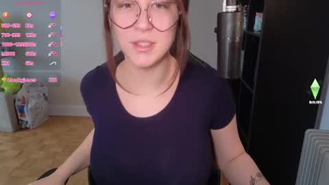 dont be afraid to click social media link its  working  just click on that  online show from March 3, 2025, 9:59 pm