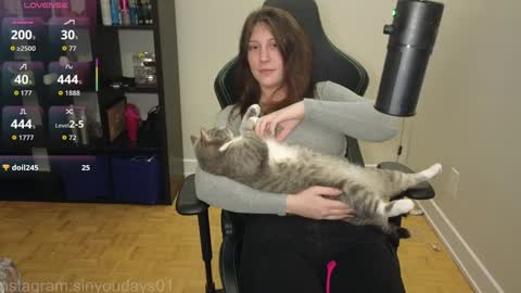 dont be afraid to click social media link its  working  just click on that  online show from November 7, 2025, 12:32 am