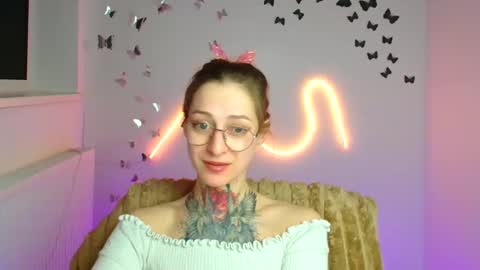 Snapshot of alexa_kittie chatting on March 4, 2026, 10:27 pm Alexa online show from March 4, 2026, 10:27 pm