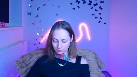 Snapshot of alexa_kittie chatting on April 1, 2026, 1:41 pm Alexa online show from April 1, 2026, 1:41 pm