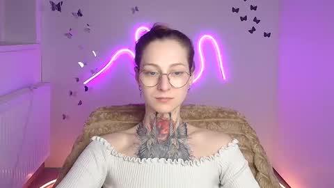 Snapshot of alexa_kittie chatting on April 18, 2026, 11:25 am Alexa online show from April 18, 2026, 11:25 am