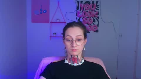 Snapshot of alexa_kittie chatting on April 20, 2026, 11:46 am Alexa online show from April 20, 2026, 11:46 am