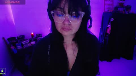 Alexa online show from December 6, 2024, 4:14 am