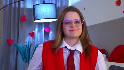 AlexaAvery online show from July 16, 2026, 6:08 am