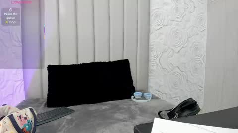 Snapshot of alexafoxy18 chatting on February 17, 2026, 7:27 am ALEXA online show from February 17, 2026, 7:27 am