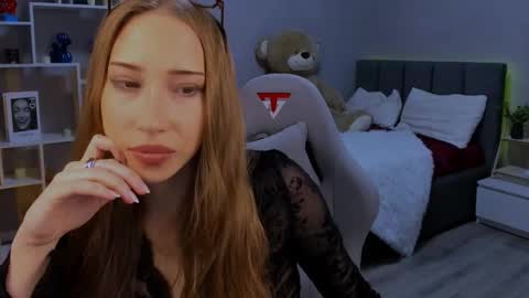 AlexaHarmon online show from November 27, 2025, 6:26 am