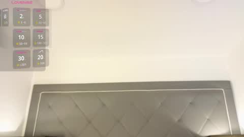 Snapshot of alexamadisson chatting on November 26, 2025, 6:20 pm Alexa online show from November 26, 2025, 6:20 pm