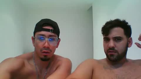 Snapshot of alexandbrandom chatting on September 17, 2025, 10:55 pm Dotados online show from September 17, 2025, 10:55 pm