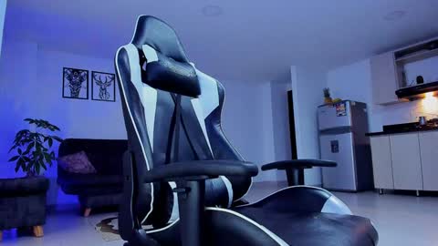 Alex Collin online show from December 4, 2024, 11:41 am