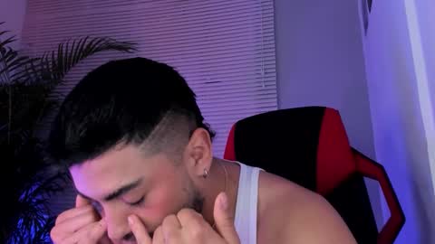 Snapshot of alexander_diiaz chatting on September 12, 2025, 10:37 am Alexander Diaz online show from September 12, 2025, 10:37 am