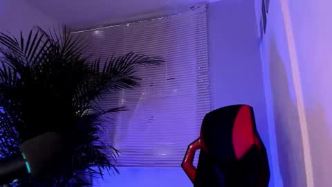 Snapshot of alexander_diiaz chatting on October 9, 2025, 11:08 am Alexander Diaz online show from October 9, 2025, 11:08 am