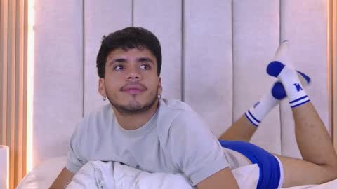 Snapshot of alexander_jordann chatting on November 11, 2025, 2:00 am alexander_jordann online show from November 11, 2025, 2:00 am