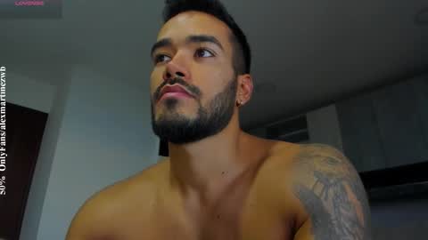 Snapshot of alexander_martines chatting on January 31, 2026, 10:08 pm Onlyfansalexmartinezwb Instagram alexwbmartinez Twitter martinezcb937 online show from January 31, 2026, 10:08 pm