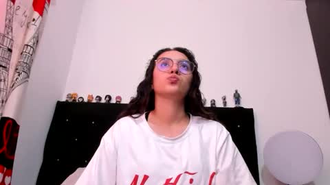 Snapshot of alexandra_clauss chatting on February 14, 2026, 9:44 pm alexandra clauss online show from February 14, 2026, 9:44 pm