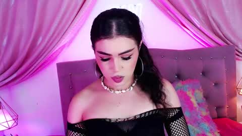 Snapshot of alexandra_evanz chatting on December 8, 2024, 4:07 pm Alexandra Spellman online show from December 8, 2024, 4:07 pm