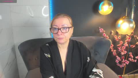 Snapshot of alexandra_kind chatting on December 24, 2024, 1:50 pm Alexandra online show from December 24, 2024, 1:50 pm