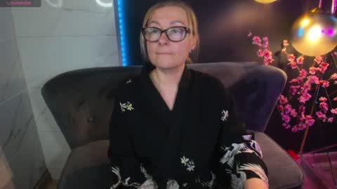 Snapshot of alexandra_kind chatting on December 30, 2024, 7:53 pm Alexandra online show from December 30, 2024, 7:53 pm