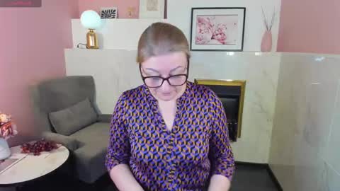 Snapshot of alexandra_kind chatting on February 27, 2025, 3:14 am Alexandra online show from February 27, 2025, 3:14 am